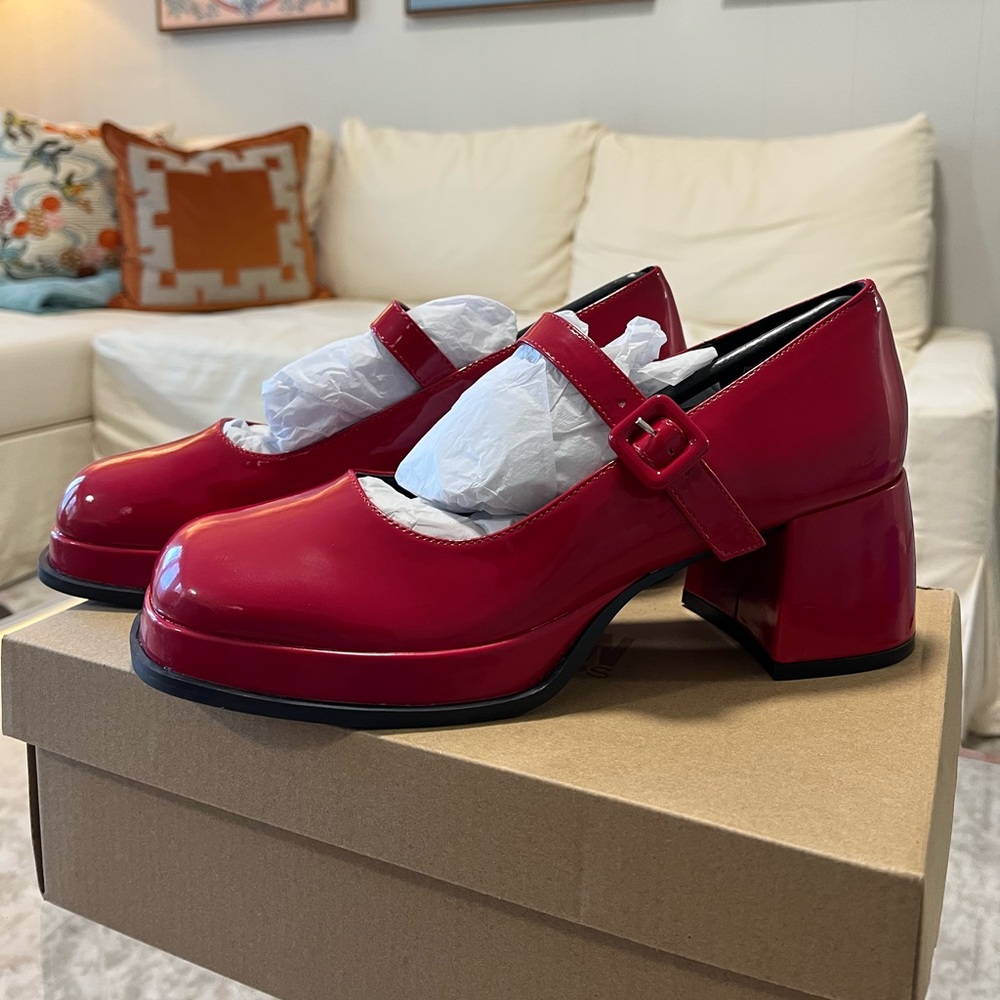 NEW Red Patent Leather Mary Janes size 8